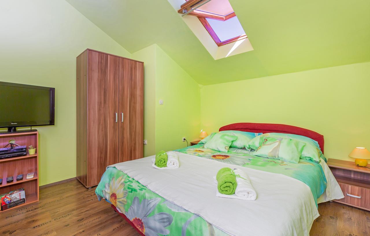 Cosmopolitan House Guest house